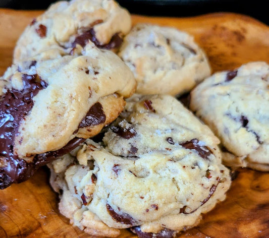 SOFT, CAKEY, CHUNKY CHOCOLATE CHIP COOKIES WITH PECANS (6 COUNT/LARGE)